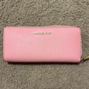 BNWOT Pink Michael Kors Zip Around Wallet